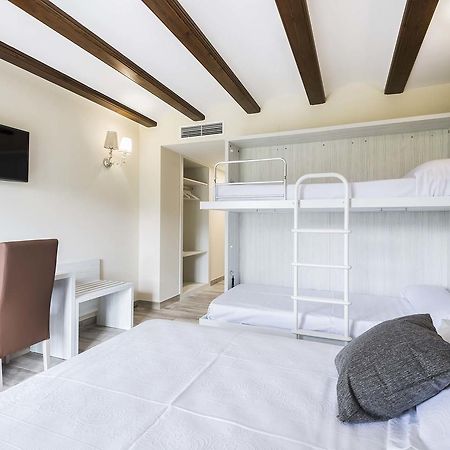 Hotel Atiana Альбаррасин Экстерьер фото